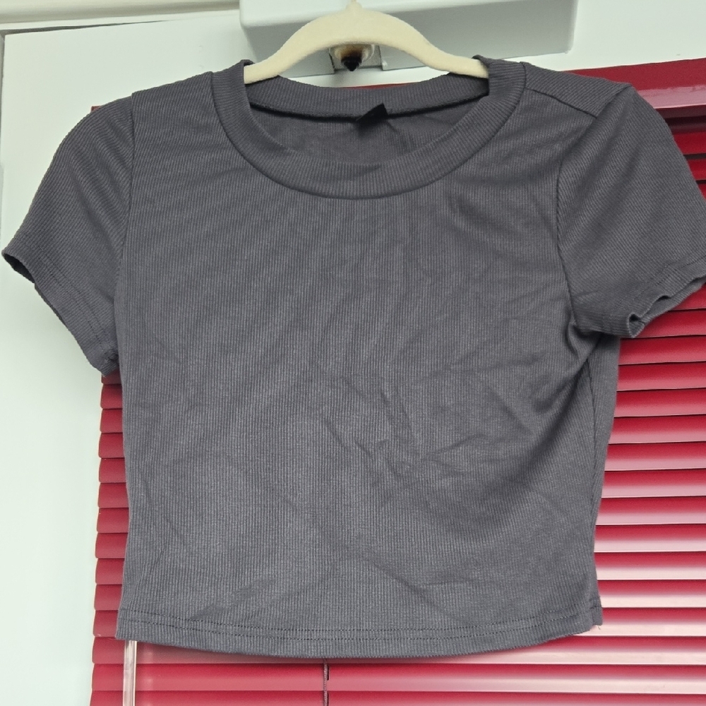 Gray Women's Ribbed Crop Top